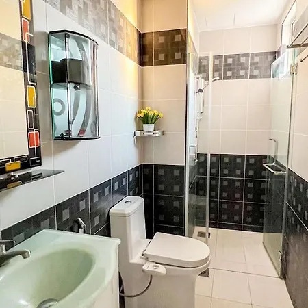 Taiping Comfy Homestay Near Lake Garden With Sunset View & Swimming Pool Exterior photo