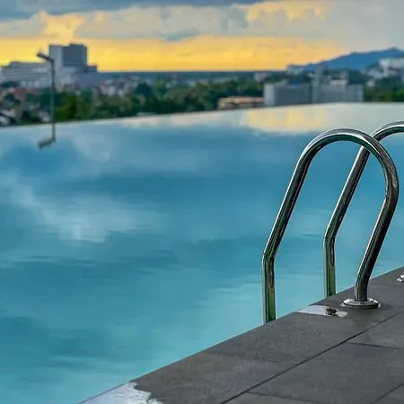 Taiping Comfy Homestay Near Lake Garden With Sunset View & Swimming Pool Exterior photo