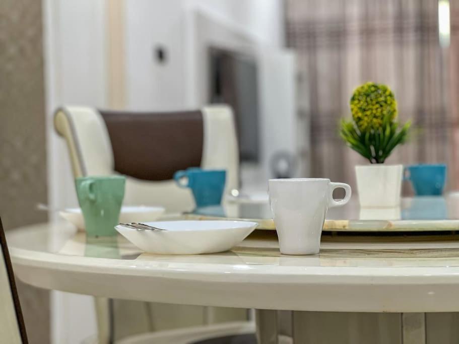 Comfy Near Garden With Sunset View & Swimming Pool Apartment