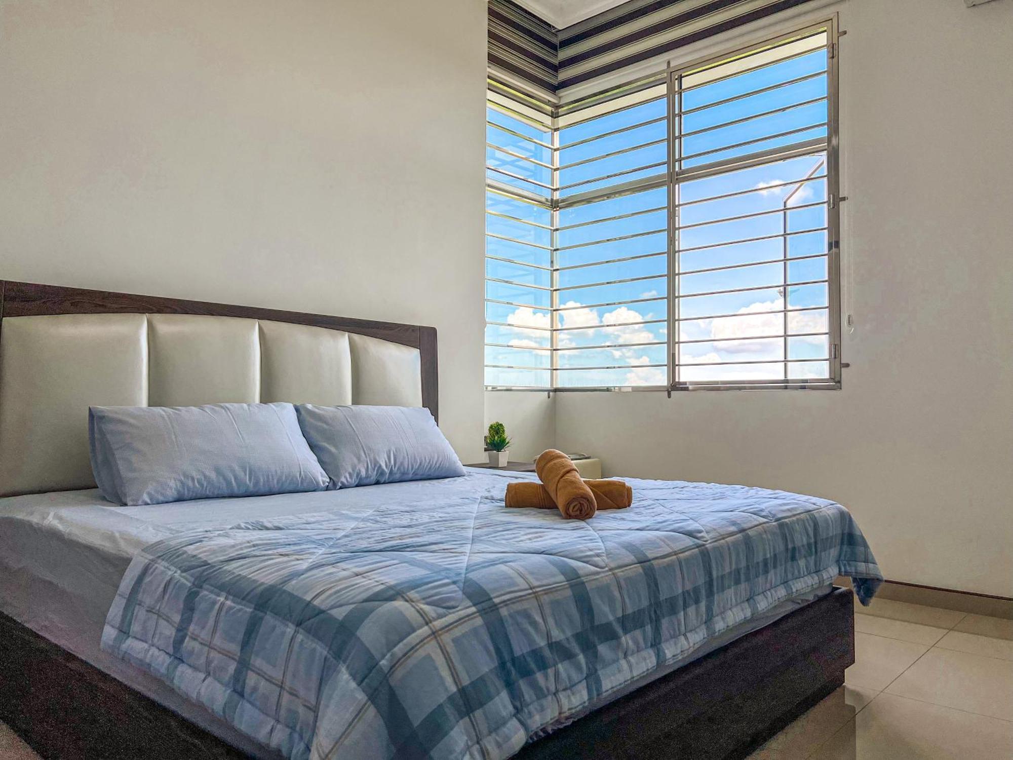 Apartment Comfy Near Garden With Sunset View & Swimming Pool *
